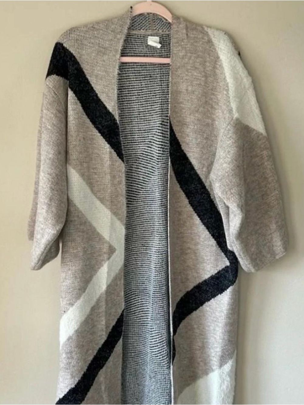 Akemi+Kin cardigan.